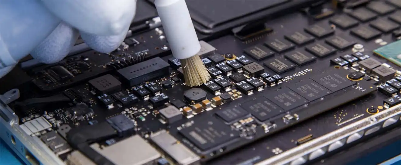 Чистка Apple MacBook от пыли в Воскресенске | Замена термопасты